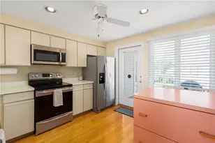 21 Beach St, Narragansett, RI 02882 - Photo 29