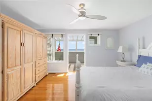 21 Beach St, Narragansett, RI 02882 - Photo 19