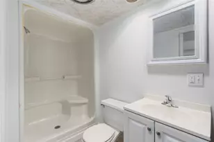 21 Beach St, Narragansett, RI 02882 - Photo 45