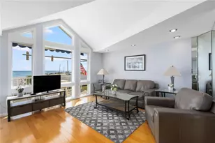 21 Beach St, Narragansett, RI 02882 - Photo 11