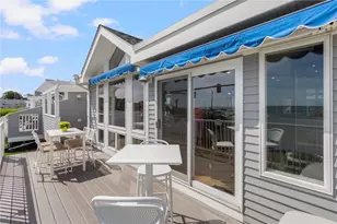 21 Beach St, Narragansett, RI 02882 - Photo 37