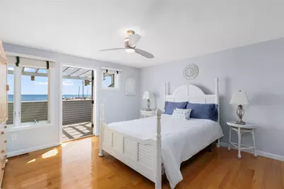 21 Beach Street, Narragansett, RI 02882 - Photo 15