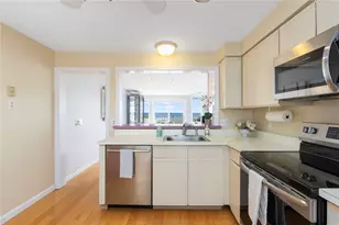 21 Beach St, Narragansett, RI 02882 - Photo 27