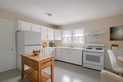 866 Weeden Street #Rear, Pawtucket, RI 02860 - Photo 7