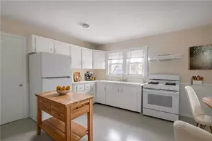 866 Weeden St, Pawtucket, RI 02860 - Photo 7