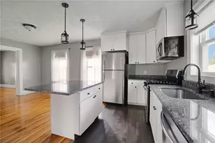 81 9th St, East Providence, RI 02914 - Photo 19