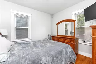 2 Poplar St, Providence, RI 02906 - Photo 13