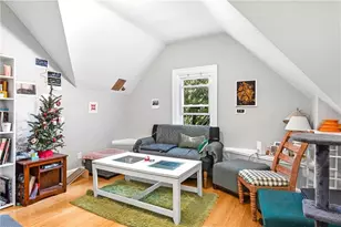 4 Poplar St, Providence, RI 02906 - Photo 9