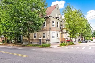 4 Poplar St, Providence, RI 02906 - Photo 3
