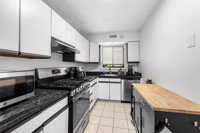 650 Greenwich Avenue #6-204, West Warwick, RI 02893 - Photo 9