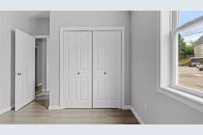 31 Greenville Avenue, Johnston, RI 02919 - Photo 13