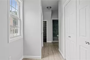 31 Greenville Ave, Johnston, RI 02919 - Photo 9