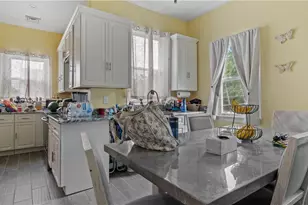 31 Greenville Ave, Johnston, RI 02919 - Photo 19