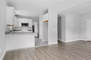 31 Greenville Ave, Johnston, RI 02919 - Photo 7