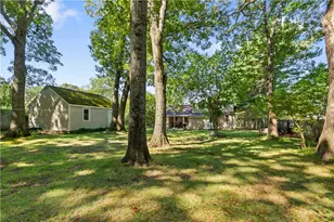 101 Hopkins Ave, Johnston, RI 02919 - Photo 21