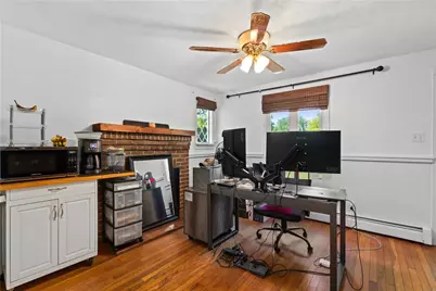 101 Hopkins Avenue, Johnston, RI 02919 - Photo 9
