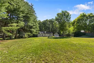 101 Hopkins Ave, Johnston, RI 02919 - Photo 25
