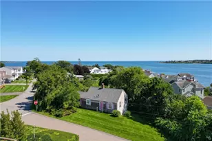 11 Namcook Rd, Narragansett, RI 02882 - Photo 1