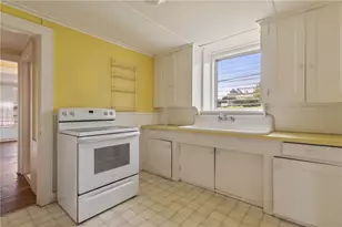 11 Namcook Rd, Narragansett, RI 02882 - Photo 17