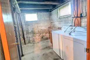 16 Colony St, Cranston, RI 02920 - Photo 27