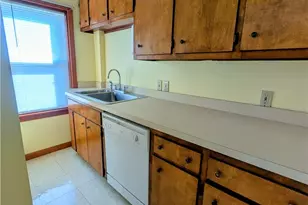 16 Colony St, Cranston, RI 02920 - Photo 7