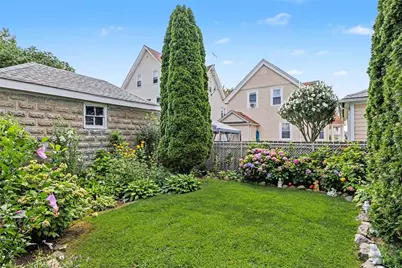 304 Indiana Avenue, Providence, RI 02905 - Photo 45