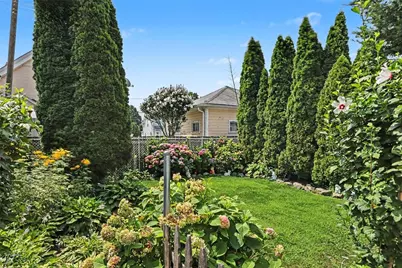 304 Indiana Avenue, Providence, RI 02905 - Photo 47