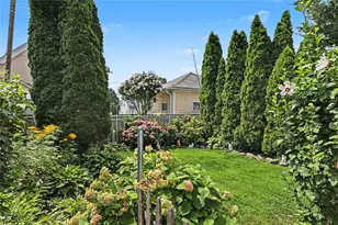 304 Indiana Ave, Providence, RI 02905 - Photo 47