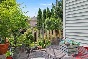 304 Indiana Ave, Providence, RI 02905 - Photo 49
