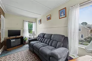 304 Indiana Ave, Providence, RI 02905 - Photo 35