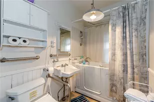 60 Greene St, Woonsocket, RI 02895 - Photo 31