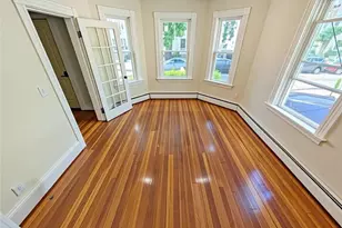 212 Roosevelt St, Providence, RI 02909 - Photo 3