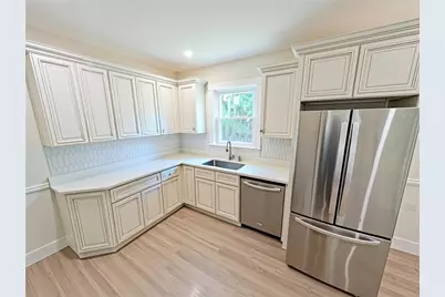 212 Roosevelt Street, Providence, RI 02909 - Photo 5