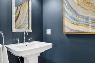 10 Champlin St, Newport, RI 02840 - Photo 17