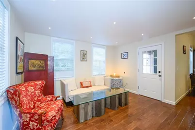 24 Anthony Street, Newport, RI 02840 - Photo 5