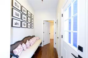 24 Anthony St, Newport, RI 02840 - Photo 13