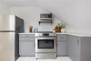 27 Dean Ave, Newport, RI 02840 - Photo 13