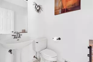 63 Derbyshire Dr, Cranston, RI 02921 - Photo 23