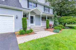 63 Derbyshire Dr, Cranston, RI 02921 - Photo 3