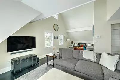 26 South Angell Street #3, Providence, RI 02906 - Photo 11