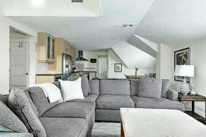 26 South Angell Street #3, Providence, RI 02906 - Photo 7