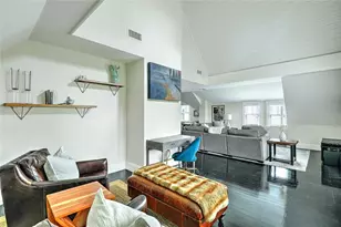 26 S Angell St, Providence, RI 02906 - Photo 13