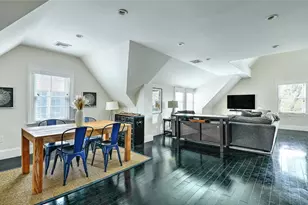 26 S Angell St, Providence, RI 02906 - Photo 21