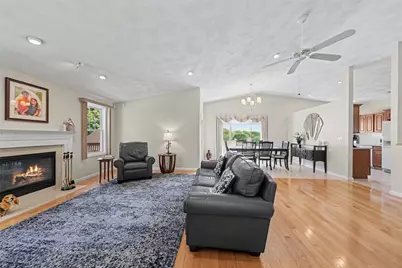 29 Hunters Run, North Providence, RI 02904 - Photo 7