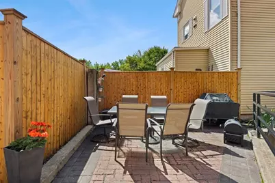 10 East Street #5, Providence, RI 02906 - Photo 35