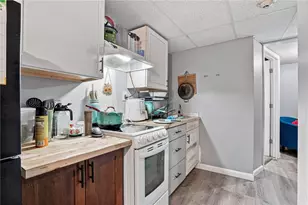 49 Steuben St, Providence, RI 02909 - Photo 17