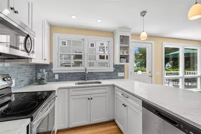 51 Teal Drive, South Kingstown, RI 02879 - Photo 9