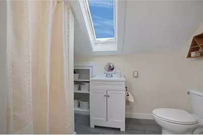 520 Middle Highway, Barrington, RI 02806 - Photo 21