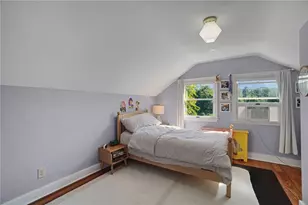 520 Middle Hwy, Barrington, RI 02806 - Photo 23