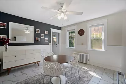 520 Middle Highway, Barrington, RI 02806 - Photo 11